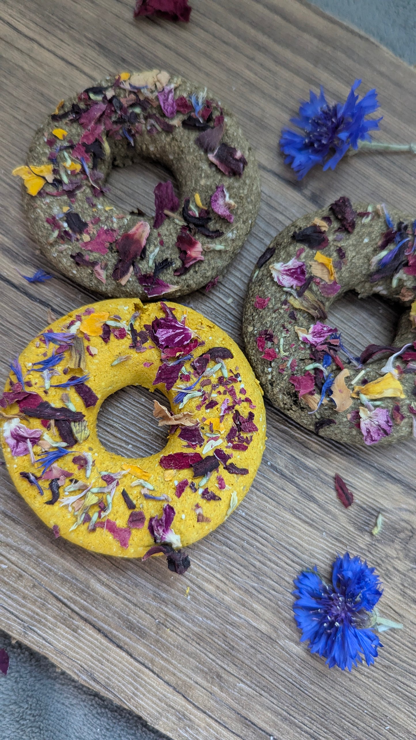 Big forage topped doughnut treats