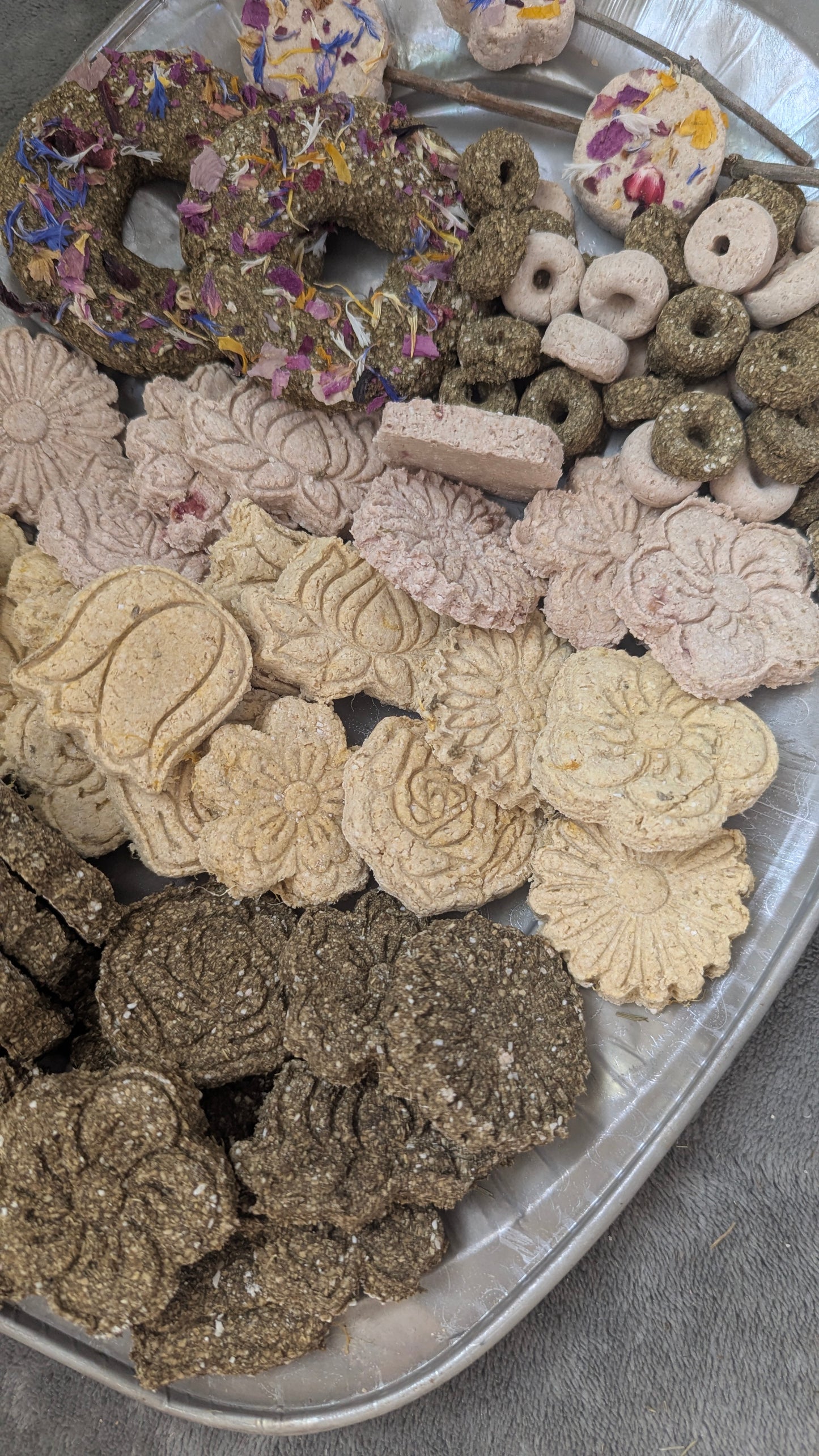 Bulk mixed treats
