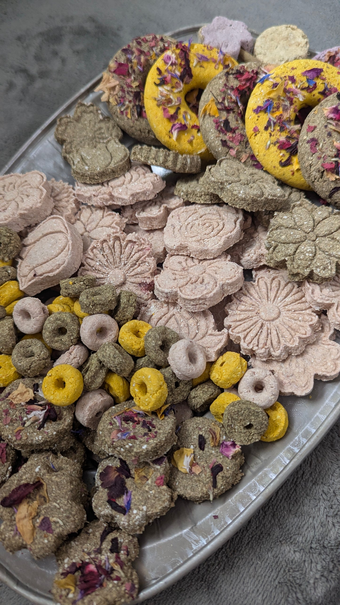 Bulk mixed treats