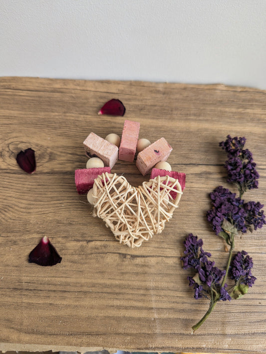 Heart throw toy