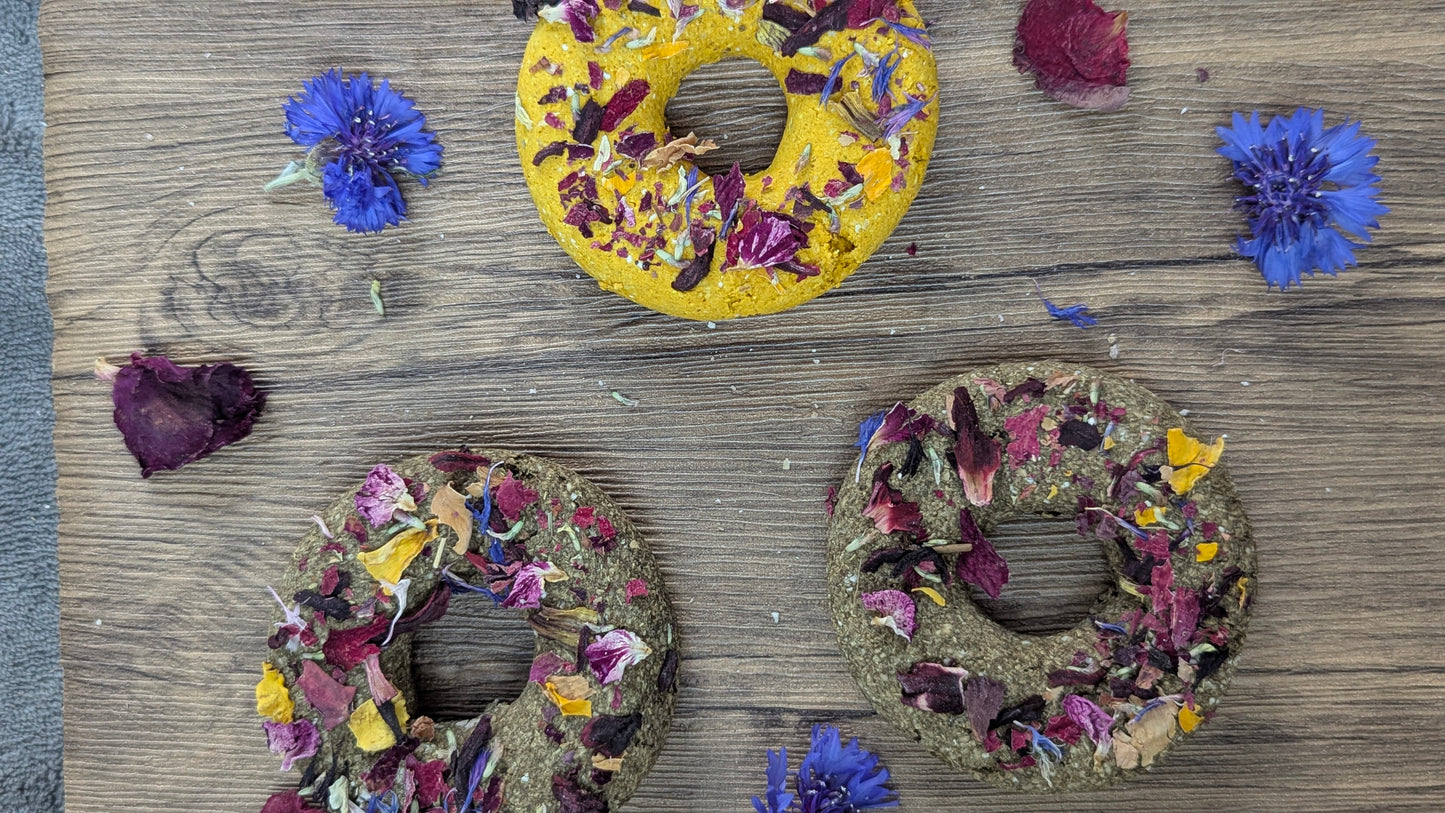 Big forage topped doughnut treats